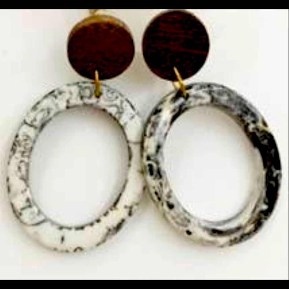 Quartz Earring’s